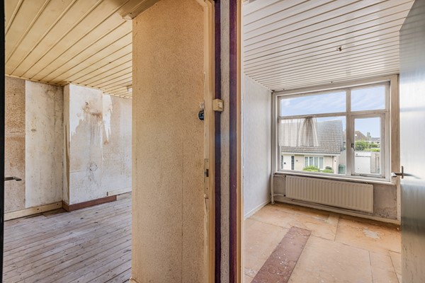 Foto - Te koop: Vrijstaand wonen aan het water, vol karakter en eindeloze mogelijkheden!